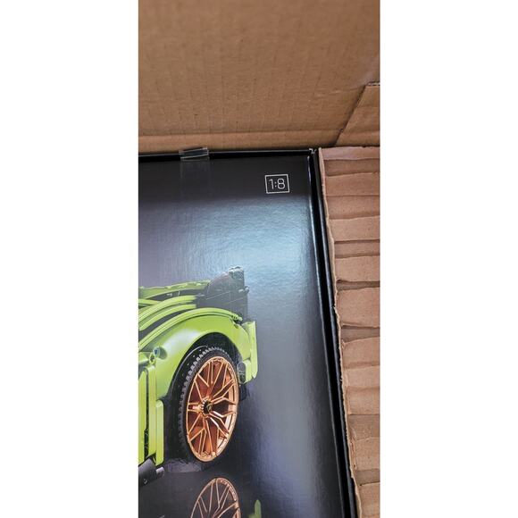 Lego Technic Lamborghini Sian FKP 37 | 42115 | 3696 pcs | Brand New Sealed - Picture 4 of 4